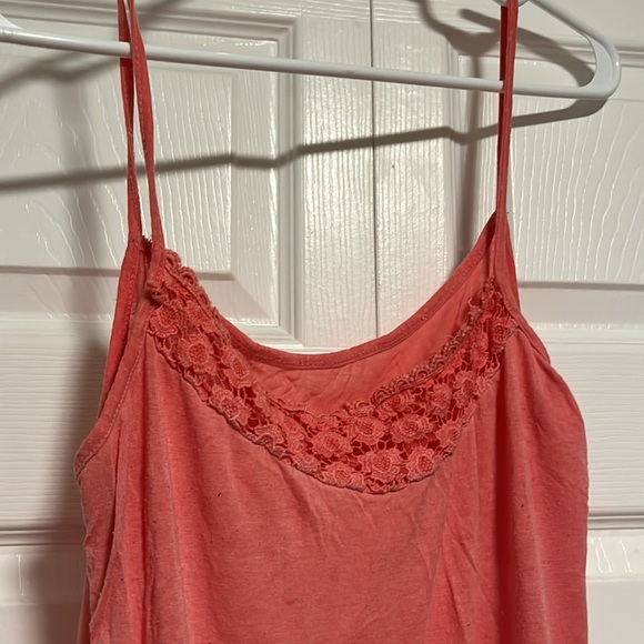 pink tank top - Picture 2 of 4